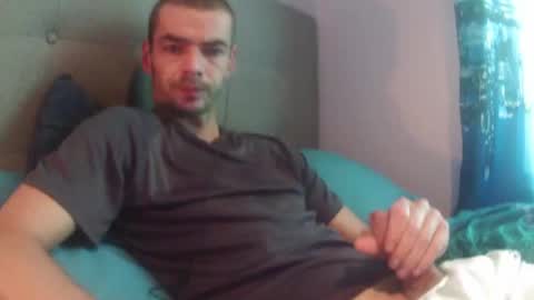 Snapshot of dark377 chatting on September 13, 3:13 pm dark377 online show from September 13, 3:13 pm