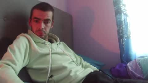 Snapshot of dark377 chatting on October 11, 4:33 pm dark377 online show from October 11, 4:33 pm