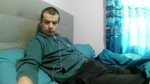 dark377 online show from April 25, 1:41 pm