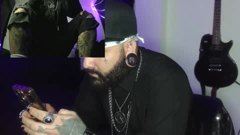 darkclothes online show from December 25, 3:08 am