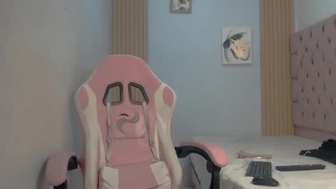 darkknightx01 online show from October 29, 3:09 am