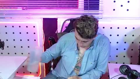 DARKO0717 online show from November 4, 11:39 pm