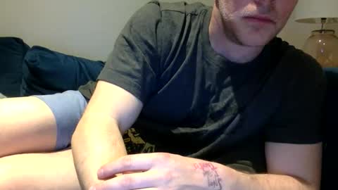 daveb709709709 online show from December 17, 2:41 am