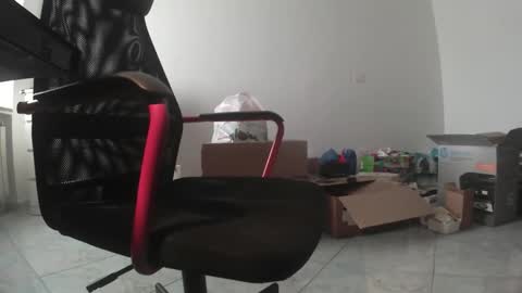 davedarksider96 online show from February 2, 8:13 am