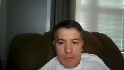 Snapshot of david334422 chatting on September 24, 6:39 pm david334422 online show from September 24, 6:39 pm