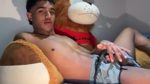 david_hot44 online show from November 15, 4:58 am