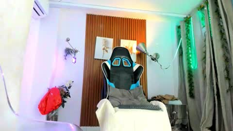 david_niet online show from October 17, 7:18 pm