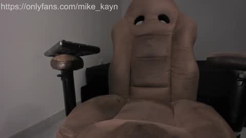 dean_col online show from October 18, 2:16 am