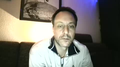 Snapshot of degrandis chatting on January 4, 1:10 am Luka Magic online show from January 4, 1:10 am