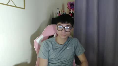 denver_hotsaucy24 online show from November 16, 6:43 pm