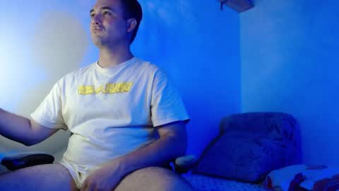 Dereck Mills3 online show from March 31, 2:13 am