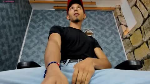 Dereck online show from February 5, 10:55 am