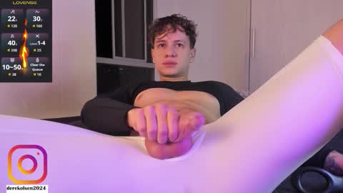 Derek  IG Derekolsen2024 online show from January 17, 2:25 am