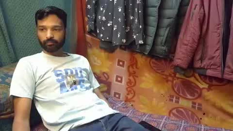 desi_boy799417 online show from February 22, 1:45 pm