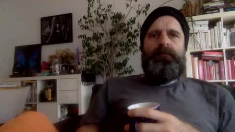 Snapshot of devil_dark_berlin chatting on December 4, 10:02 am ooo  Devil Dark  ooo online show from December 4, 10:02 am