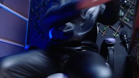 DICAPRIO online show from December 19, 9:06 am