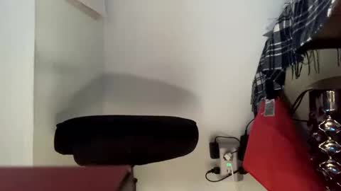 dick_daddy123 online show from January 28, 8:15 pm