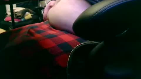 Steve online show from February 5, 1:45 am