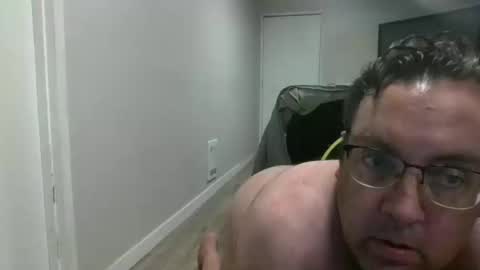 Snapshot of didgeman1984 chatting on October 13, 1:33 am Didgeman online show from October 13, 1:33 am