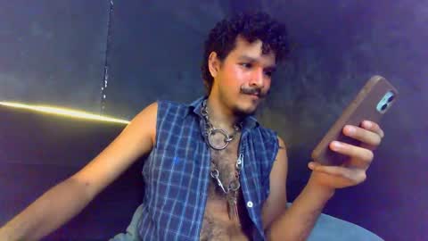 diemond_latinx98 online show from February 21, 4:30 pm