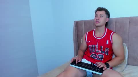 Dilan Coy online show from October 2, 11:09 pm