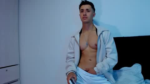 Dilan Coy online show from February 17, 4:15 pm