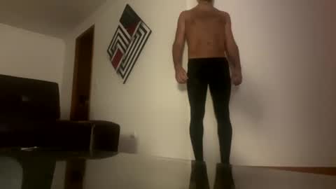 Snapshot of dilfofthenextdoor42 chatting on March 4, 2:17 am dilfofthenextdoor42 online show from March 4, 2:17 am