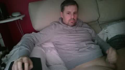 dili999 online show from October 19, 5:05 pm