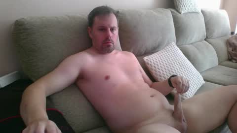 dili999 online show from October 12, 9:25 am