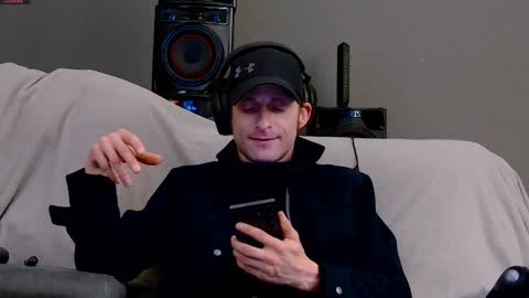 Dilldough405 online show from December 27, 7:24 pm