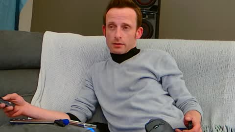 Dilldough405 online show from December 4, 2:31 am