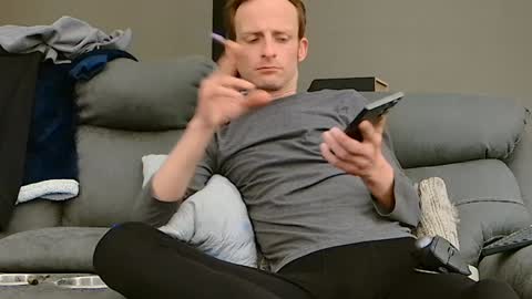 Dilldough405 online show from December 19, 6:23 am