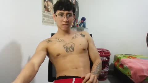 dillom420 online show from January 14, 5:19 am