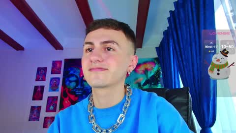 Julian Independent Model online show from December 5, 10:23 pm