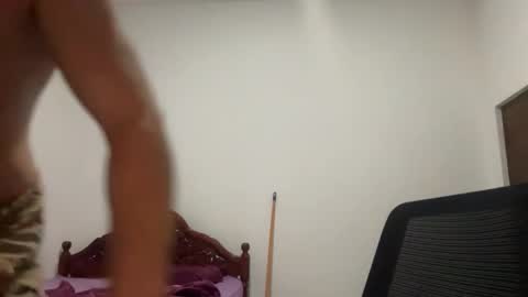 Dirtydanlondon online show from February 25, 7:04 pm