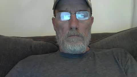 Snapshot of dirtynastyoldman chatting on March 12, 12:26 pm dirtynastyoldman online show from March 12, 12:26 pm