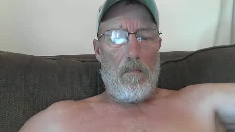 Snapshot of dirtynastyoldman chatting on September 9, 2:38 pm dirtynastyoldman online show from September 9, 2:38 pm