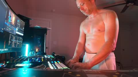 dj_diesel_rat online show from April 1, 2:57 am