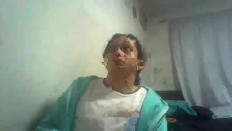 Snapshot of djo211294 chatting on January 8, 4:34 am djo211294 online show from January 8, 4:34 am