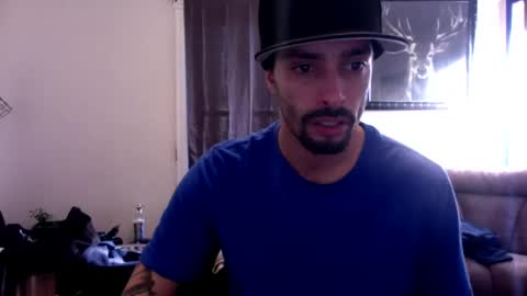 Snapshot of doingmek9 chatting on December 7, 4:58 pm doingmek9 online show from December 7, 4:58 pm