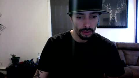 Snapshot of doingmek9 chatting on December 5, 2:22 pm doingmek9 online show from December 5, 2:22 pm