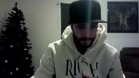 Snapshot of doingmek9 chatting on December 25, 11:53 pm doingmek9 online show from December 25, 11:53 pm