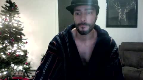 Snapshot of doingmek9 chatting on December 22, 10:38 am doingmek9 online show from December 22, 10:38 am