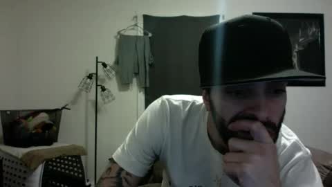 Snapshot of doingmek9 chatting on February 17, 2:53 am doingmek9 online show from February 17, 2:53 am