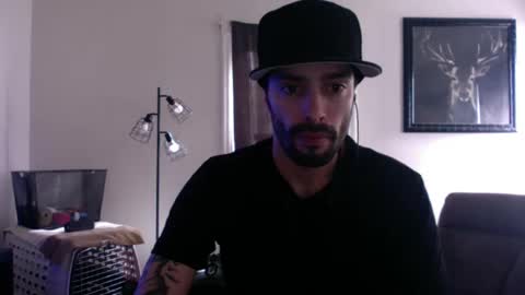 Snapshot of doingmek9 chatting on February 23, 2:32 pm doingmek9 online show from February 23, 2:32 pm