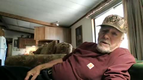 Snapshot of doingmyself69 chatting on September 22, 8:52 pm doingmyself69 online show from September 22, 8:52 pm