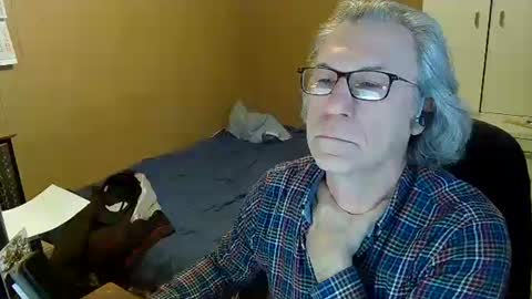 domiande online show from January 27, 8:51 am