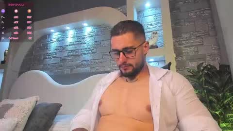 dominic de luca online show from November 9, 3:43 am