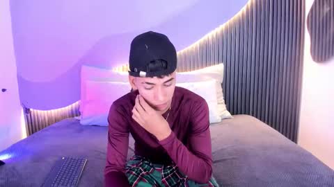 Dominic online show from November 10, 1:10 am