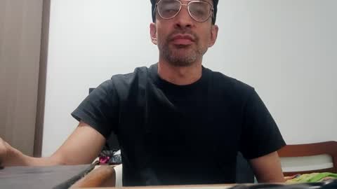 don__chi online show from February 2, 11:00 pm